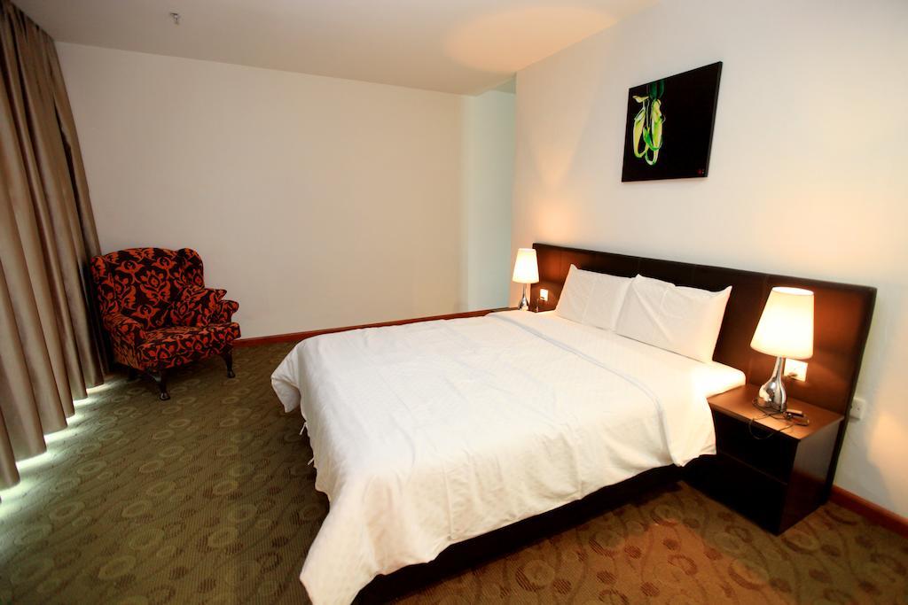 Merdeka Suites Hotel Miri Exteriér fotografie